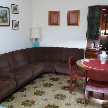 Casa Bianca Da Giusy Guest House Бирги Веки Екстериор снимка