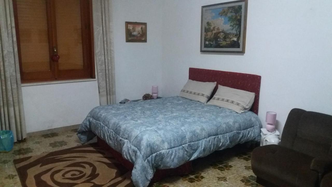 Casa Bianca Da Giusy Guest House Бирги Веки Екстериор снимка