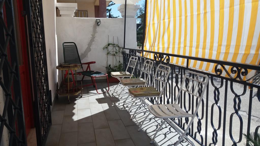 Casa Bianca Da Giusy Guest House Бирги Веки Екстериор снимка